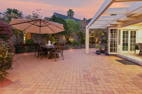 Photo of property in 12 San Jose Rise, Shamrock Park, Auckland, 2016