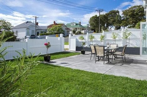 Photo of property in 1/44 Richmond Avenue, Northcote Point, Auckland, 0627