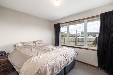 Photo of property in 24 Ontario Place, Wainoni, Christchurch, 8061