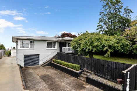 Photo of property in 180 Dinsdale Road, Dinsdale, Hamilton, 3204