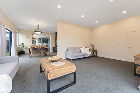 Photo of property in 91 Manawapou Road, Hawera, 4610