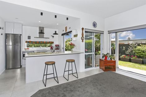 Photo of property in 76a Wellington Street, Pukekohe, 2120