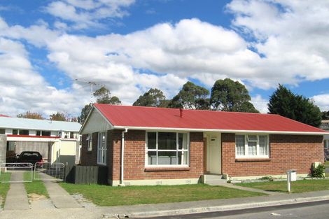 Photo of property in 24 Speargrass Grove, Timberlea, Upper Hutt, 5018