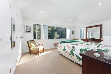 Photo of property in 2/12 Herons Way, Northcote, Auckland, 0627