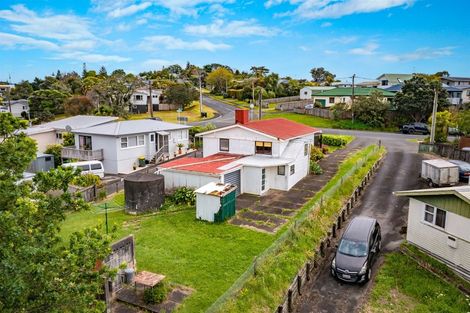 Photo of property in 15 Matai Road, Stanmore Bay, Whangaparaoa, 0932