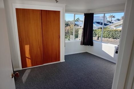 Photo of property in 122 Milton Road, Bluff Hill, Napier, 4110