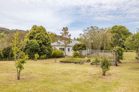 Photo of property in 111 Yorke Road, Haruru, 0204