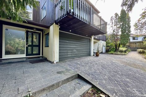 Photo of property in 11 Goodwood Drive, Goodwood Heights, Auckland, 2105