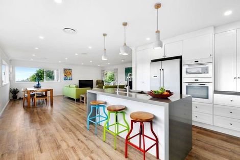 Photo of property in 14a Tiri View Place, Waiake, Auckland, 0630