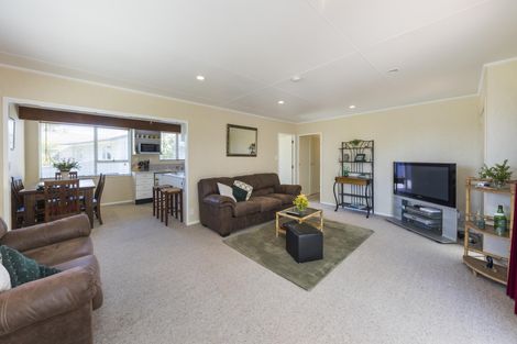 Photo of property in 129 Apollo Parade, Milson, Palmerston North, 4414