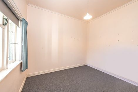 Photo of property in 42 Gloag Street, Waverley, 4510