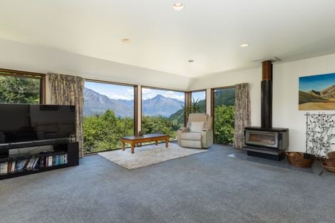 Photo of property in 20 Dart Place, Fernhill, Queenstown, 9300