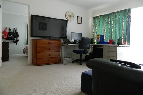 Photo of property in 54 Delhi Crescent, Khandallah, Wellington, 6035