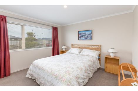 Photo of property in 3 Reeves Road, Rangiora, 7400