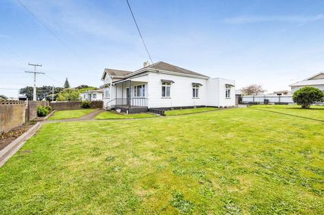 Photo of property in 6 Lincoln Street, Patea, 4520