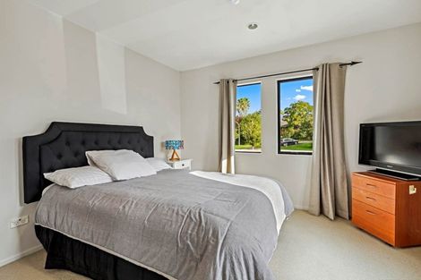 Photo of property in 6 Widdison Place, Albany, Auckland, 0632