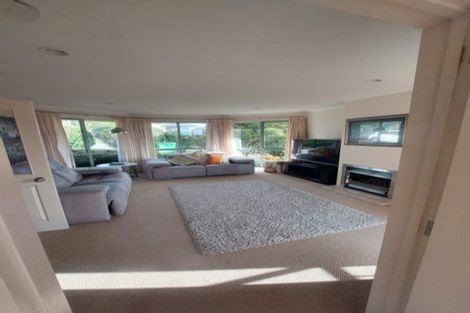 Photo of property in 54 Roberta Crescent, Orewa, 0931