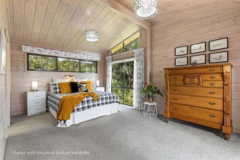 Photo of property in 32 Mcdowell Crescent, Hillcrest, Auckland, 0627