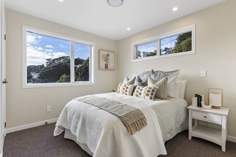 Photo of property in 1 Pinnacle Street, Seatoun, Wellington, 6022