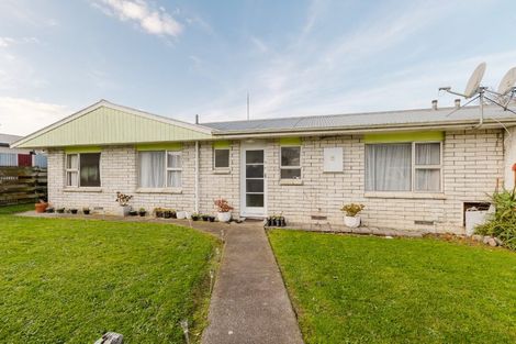 Photo of property in 3 Seddon Street, Takaro, Palmerston North, 4412