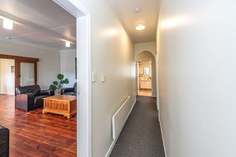 Photo of property in 55 Great North Road, Saint Johns Hill, Whanganui, 4501