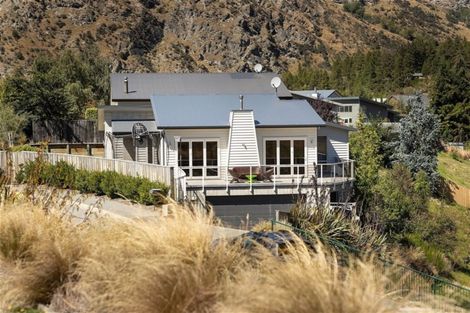 Photo of property in 7 Morning Star Terrace, Arthurs Point, Queenstown, 9371