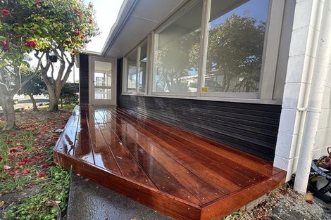 Photo of property in 91 Memorial Avenue, Ilam, Christchurch, 8053