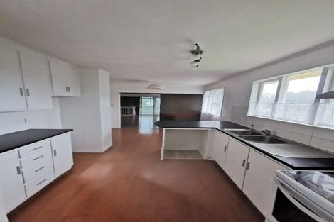 Photo of property in 14 Helena Street, Massey, Auckland, 0614