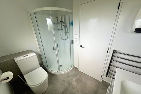 Photo of property in 2/24 Hattaway Avenue, Bucklands Beach, Auckland, 2012