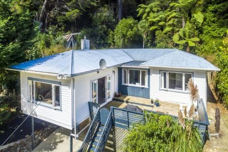 Photo of property in 74 Elmslie Road, Pinehaven, Upper Hutt, 5019