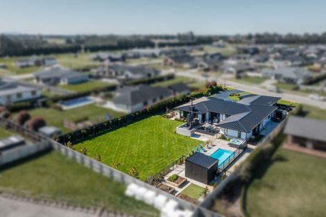 Photo of property in 25 Fairmont Rise, West Melton, 7618