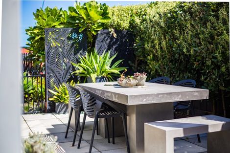 Photo of property in 138 Mana Esplanade, Paremata, Porirua, 5026