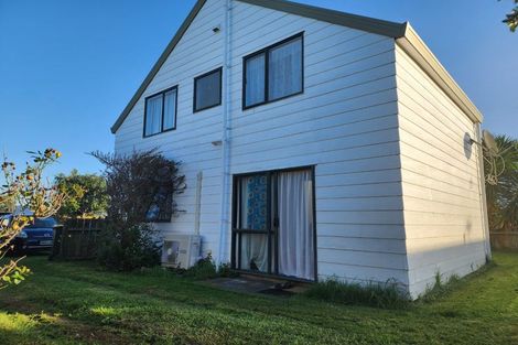 Photo of property in 26 Barneys Farm Road, Clendon Park, Auckland, 2103
