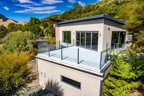 Photo of property in 5 Beach Place, Havelock, 7100