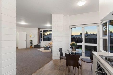 Photo of property in 26 Oratu Place, Manurewa, Auckland, 2102