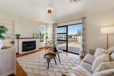 Photo of property in 21 Dunlop Road, Te Puke, 3119