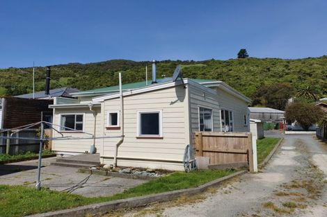 Photo of property in 14 Blackmore Street, Greymouth, 7805