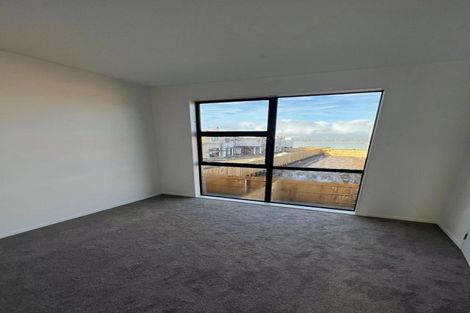 Photo of property in 6 Landing Path Drive, Hobsonville, Auckland, 0616