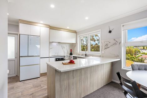 Photo of property in 43 Mcclintock Road, Massey, Auckland, 0614