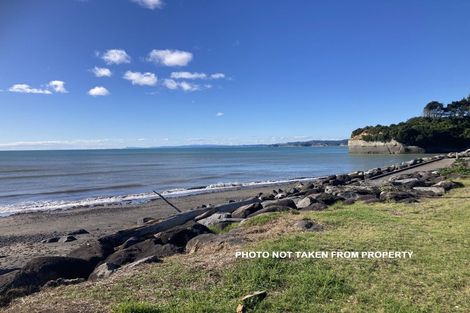 Photo of property in 91 Seventh Avenue, Urenui, 4377