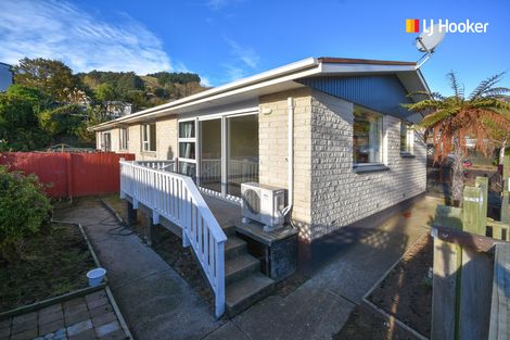 Photo of property in 13a Greenacres Street, Macandrew Bay, Dunedin, 9014