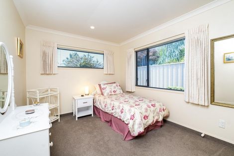 Photo of property in 15 Russell Robertson Drive, Havelock North, 4130