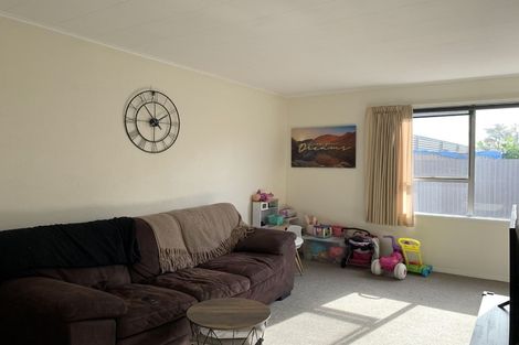 Photo of property in 3/1204 Heretaunga Street East, Parkvale, Hastings, 4122