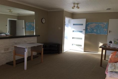 Photo of property in 37 Awanui Street, Merrilands, New Plymouth, 4312