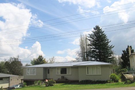 Photo of property in 27 Selwyn Road, Lynmore, Rotorua, 3010