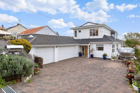 Photo of property in 16 Godden Crescent, Orakei, Auckland, 1071