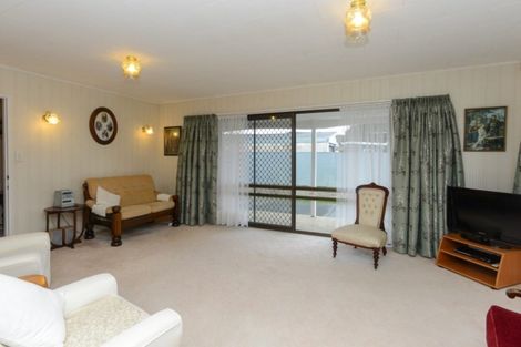 Photo of property in 2 Neagle Place, Greenmeadows, Napier, 4112