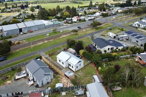 Photo of property in 63 Elles Road, Otautau, 9610