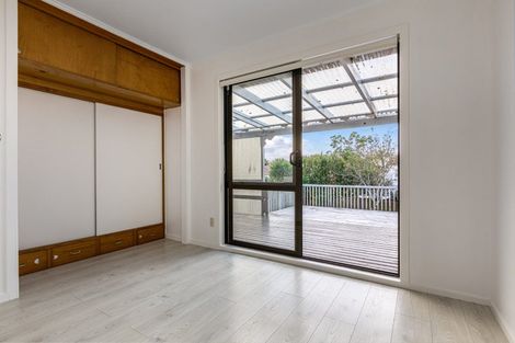 Photo of property in 7 Kaweka Street, New Lynn, Auckland, 0600