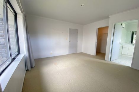 Photo of property in 554a Don Buck Road, Westgate, Auckland, 0614